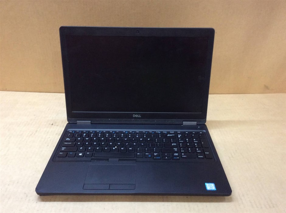 DELL Latitude 5590 Laptop i5-8350U 4GBRAM 128GB Black