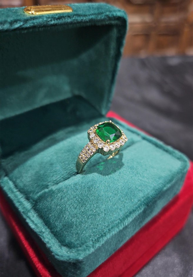 14K/Italy 2.0ct Green Princess Cut Yellow Gold Filled Ring(stamped)-7US
