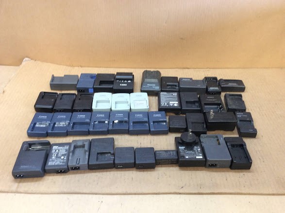 Sony/Canon/Kodak/Panasonic Mixed Model Camera Battery Chargers (Lot of 40)