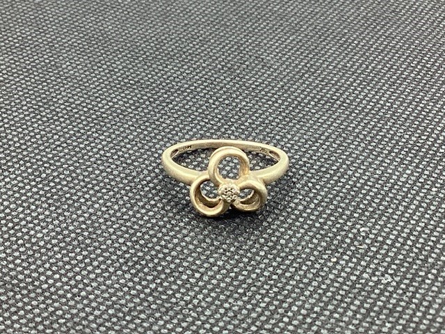 1 x Stamped 9ct Yellow Gold, MHJ, 7 Diamond Ring