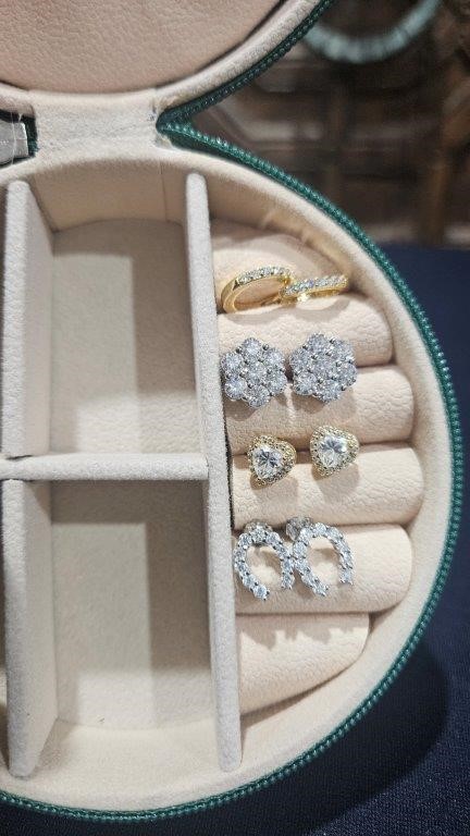 'Jewelzmerchants Moissanite Auction Event +Bonus Gift