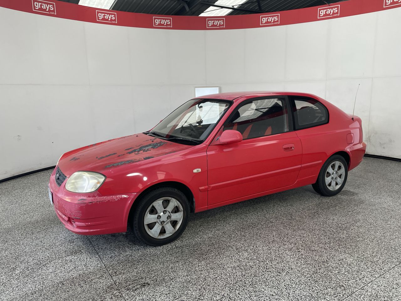 2005 Hyundai Accent LS Automatic Hatch