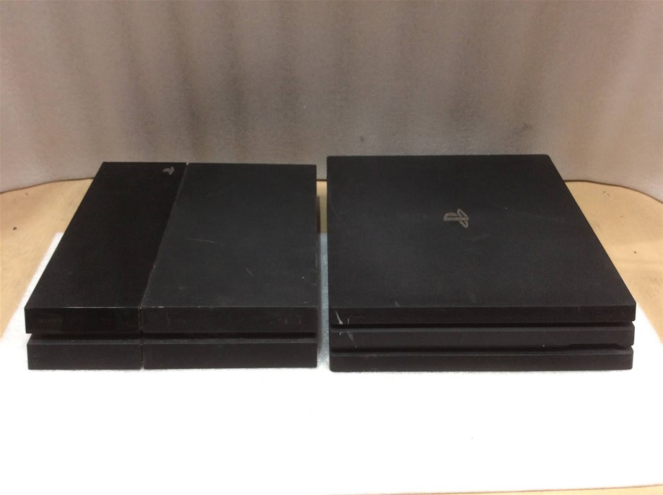 Sony PlayStation 4 Mix Model Game Console (Lot of 2)