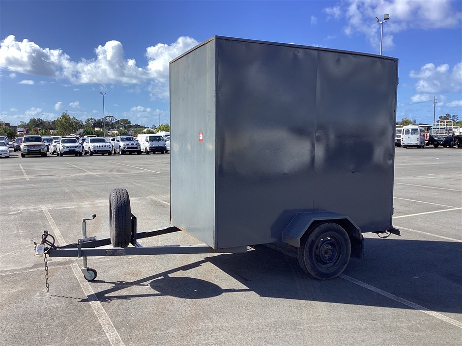 <p>2010 TrailerMake_UNDEFINED 8x5 Closed Trailer Single Box Trailer</p>