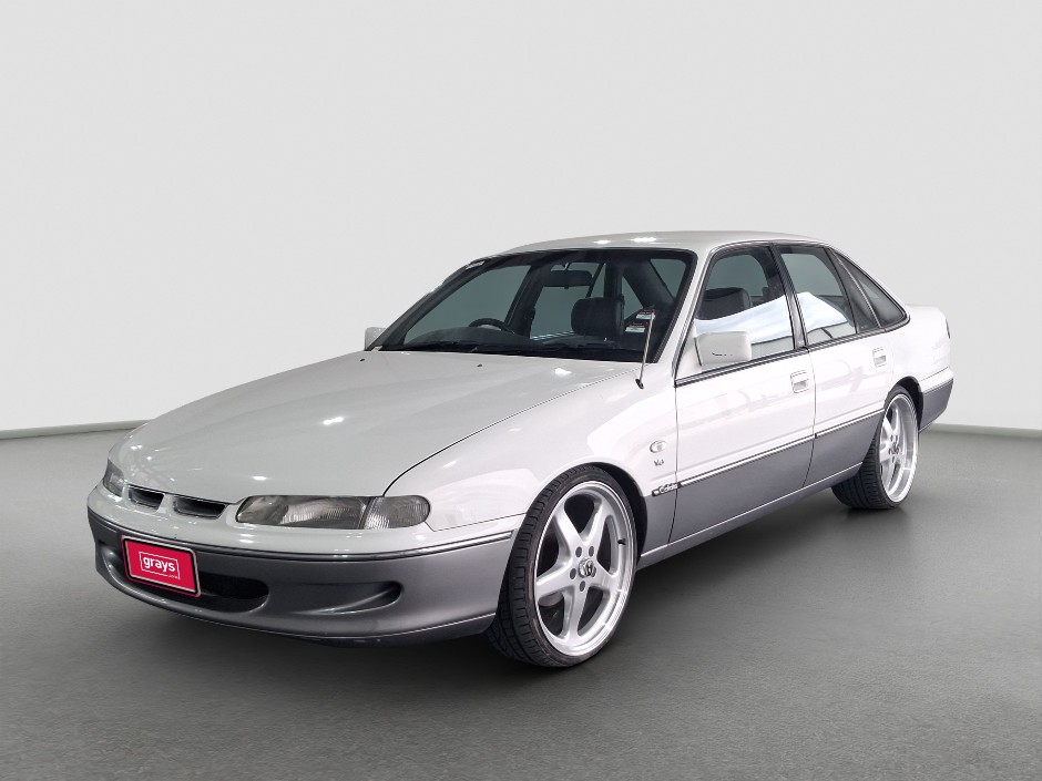 1994 Holden VR Calais V8 Automatic Sedan