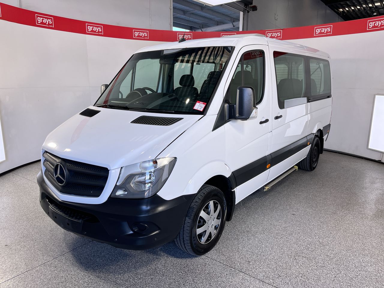 Mercedes-Benz Sprinter 313 CDI MWB High Roof RWD 3.55t TD Auto12 Seats Van