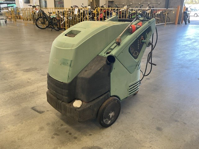 <p>Pressure Cleaner</p>
