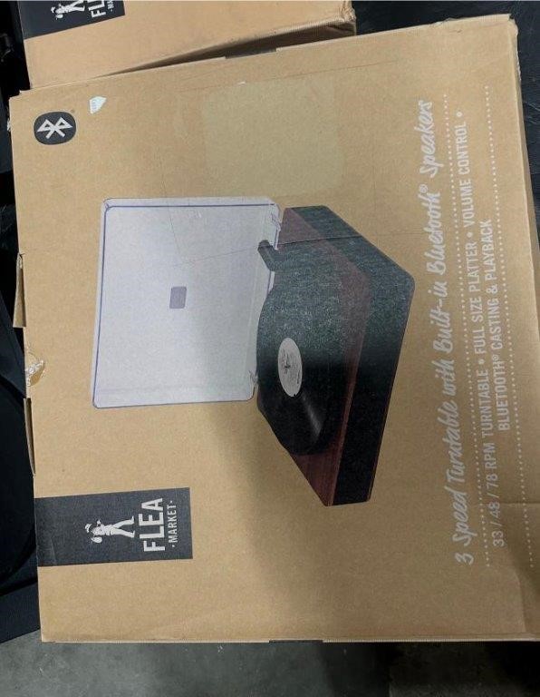 END OF LEASE SALE: Bluetooth record player