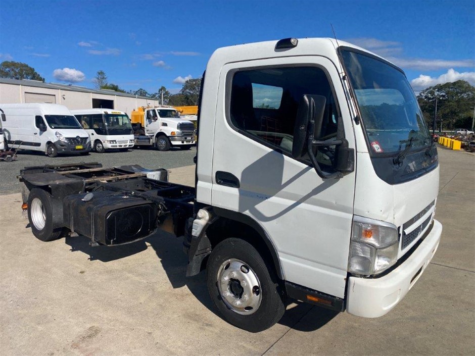 2010 Mitsubishi Canter 4 x 2 Cab Chassis Truck