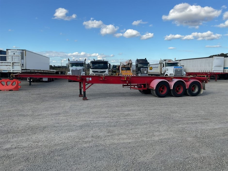 2006 Krueger ST-3-38 Trailing Skeletal Trailer