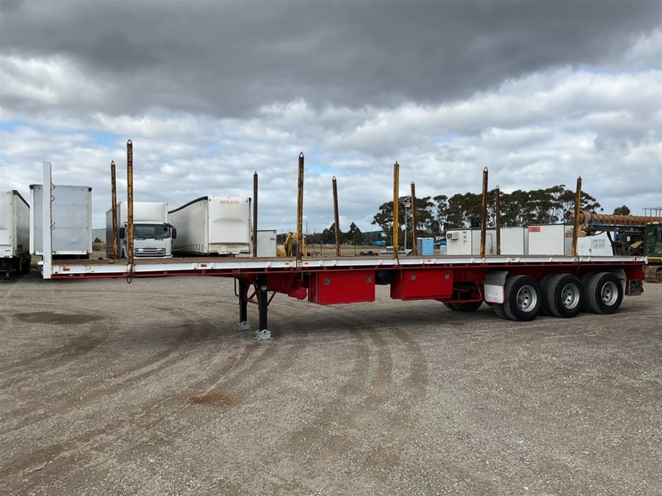 2010 Southern Cross Standard Extendable Flat Top Trailer