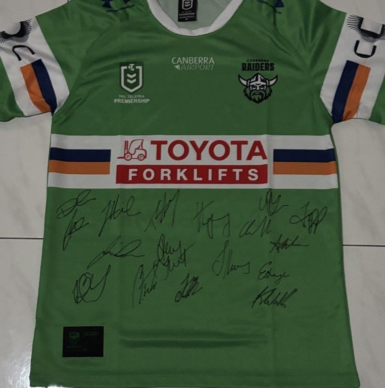 CANBERRA RAIDERS 2026 SQUAD SIGNED JERSEY