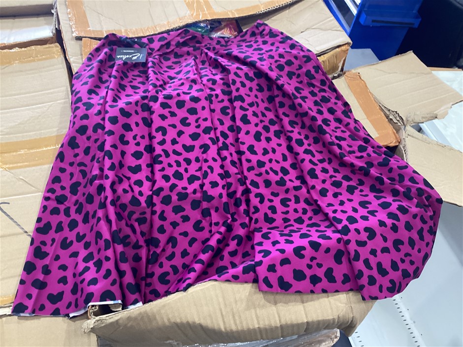 Qty Assorted Women’s Sportswear Factory Seconds x 1 Pallet