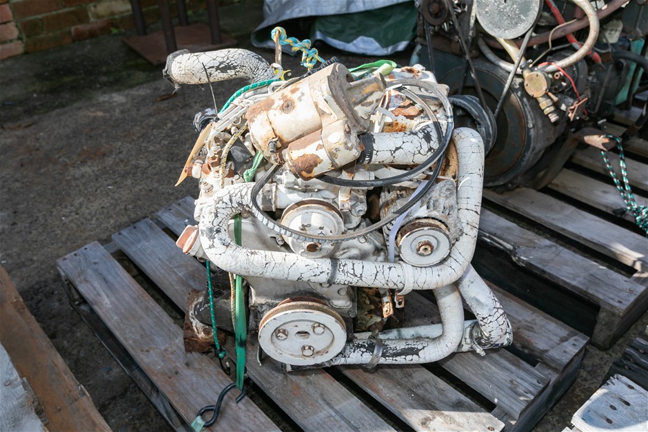<B>YANMAR 3 Cylinder Marine Diesel Motor</B>