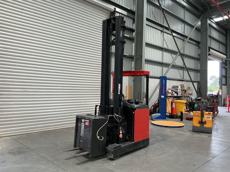 BT Electric High Reach Forklift