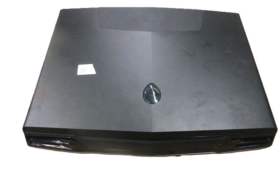 Box Of Dell Assorted Model Laptops Approx Includes