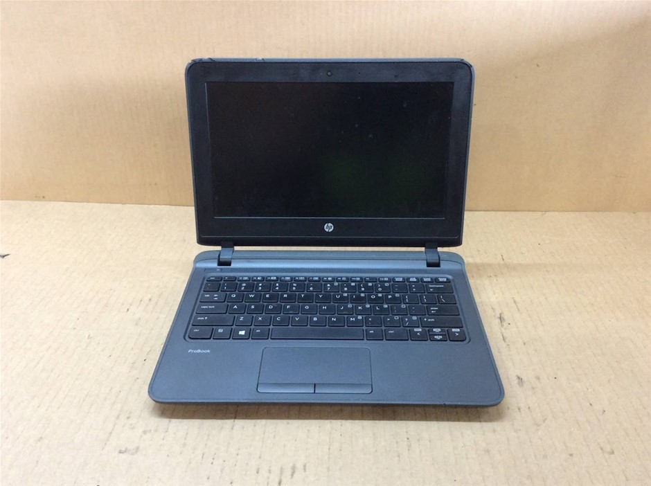 HP ProBook 11 G1 Laptop i3-5005U 4GBRAM 128GB Black