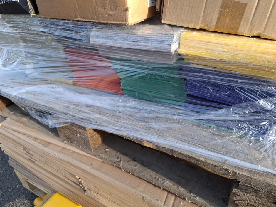 Clear Mirror & Coloured Acrylic Sheet Pallet