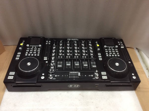 Prodigy FX B-52 DJ Mixer CD Player