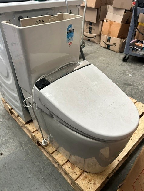 KOHLER Grande Back To Wall Toilet Suite With Englefield Electronic Bidet Se