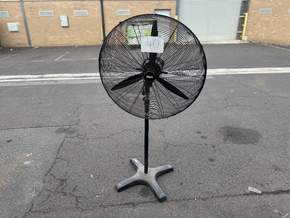 <p>2018 Arlec Commercial Fan</p>