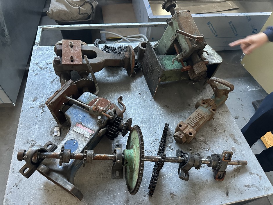 Beading, Burring Machine, and Towing Bar