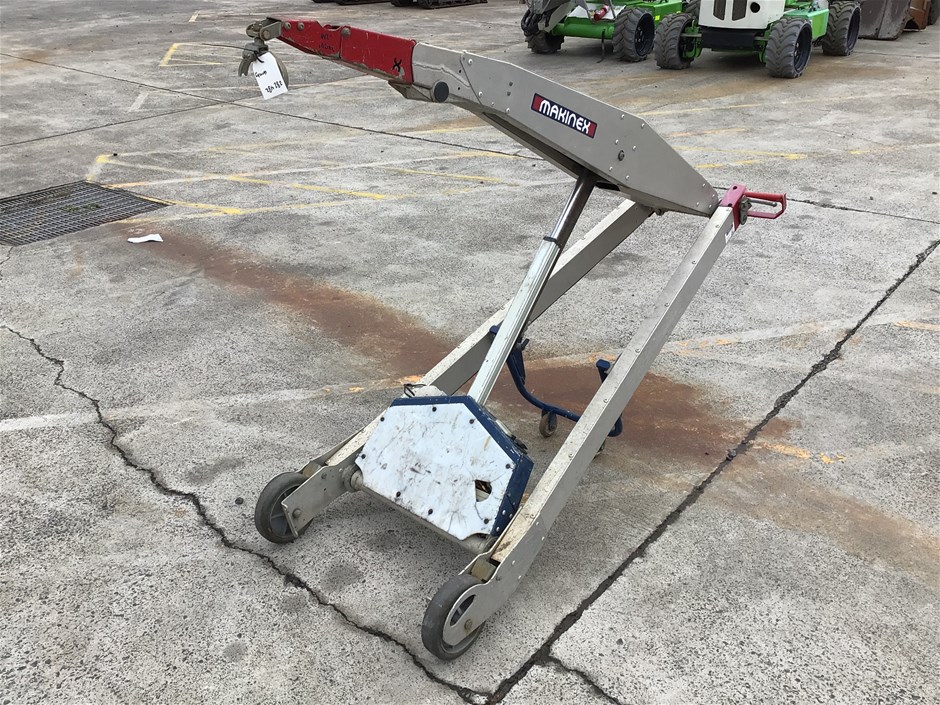 Makinex PHT140 Powered Lift