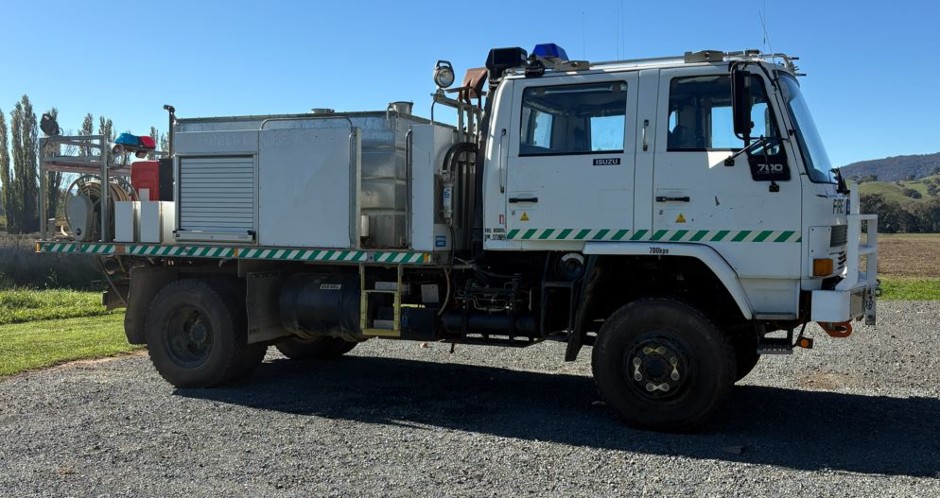 <p>1992 Isuzu FTS700 4WD Fire Fighting Truck</p>