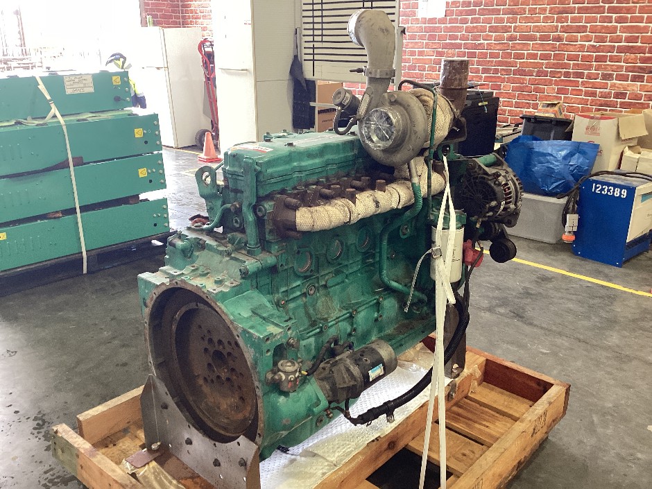 Cummins 6 Cylinder Turbo Diesel Engine
