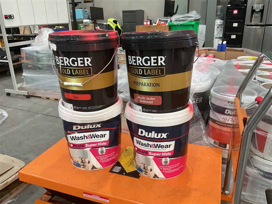 4 x Assorted 15Lt Tubs of Paint