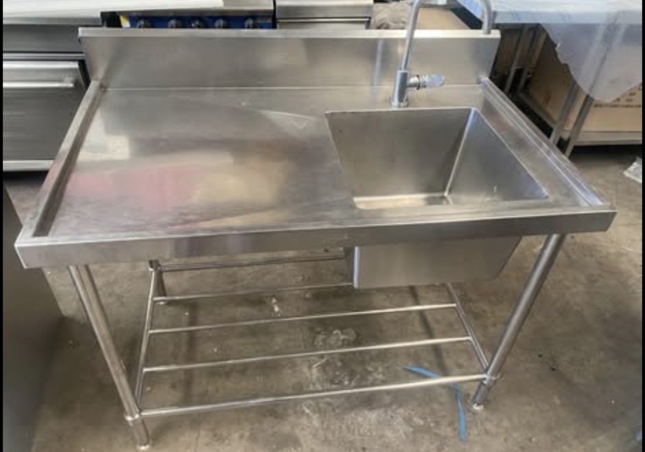 <p>Stainless Steel Sink</p>