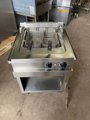 <p>MKN SN:142068637 - Electric Deep Fat Fryer Paris (20kW) Optima 700</p>