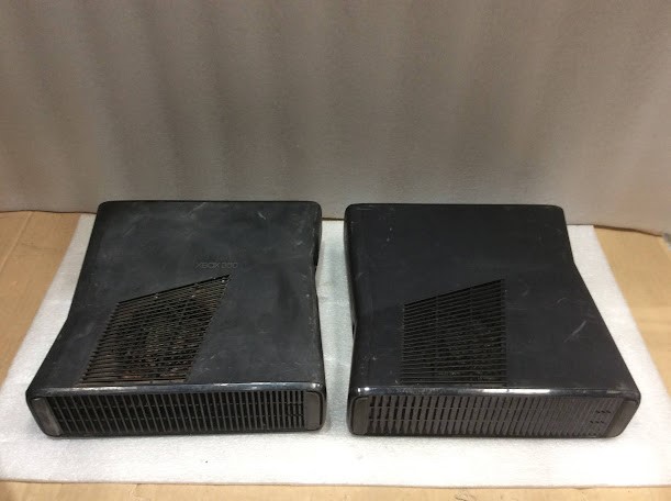 Microsoft Xbox 360 S 1439 Console (Lot of 2)
