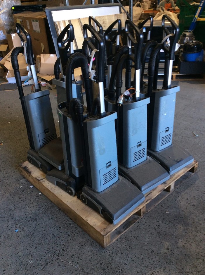 Nilfisk VU500 Upright Vacuum Cleaner