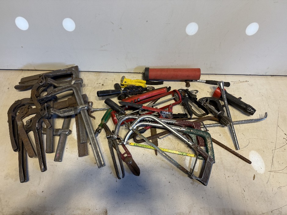 <p>Various Hand Tools</p>