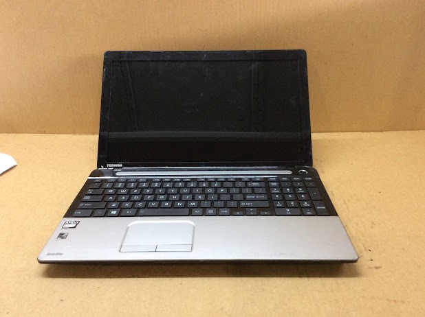 TOSHIBA SATELLITE C50D-A Laptop E1-1200 4GBRAM/160GB