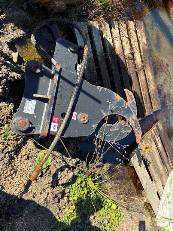 <p>Earth Master Excavator Attachment</p>