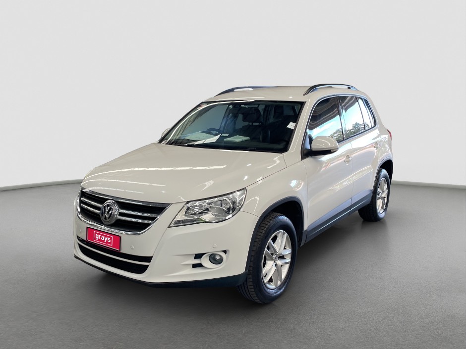 2010 Volkswagen Tiguan  Petrol