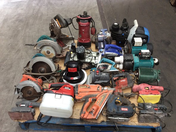 Makita/Ozito Mixed Brand and Model Electric Saw/Power Tools