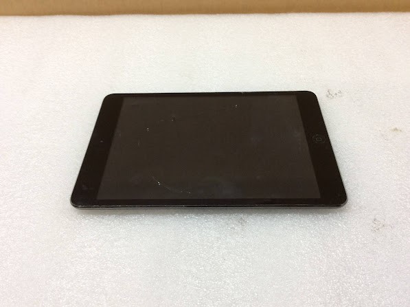 APPLE iPad mini 1 (A1432) Tablet 16GB