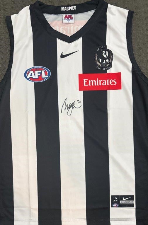 PETER DAICOS SIGNED COLLINGWOOD GUERNSEY