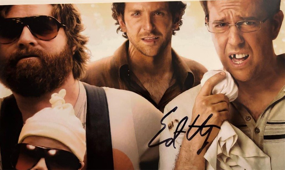 ED HELMS SIGNED 'HANGOVER'