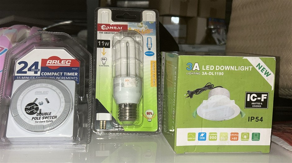 1x 3A LED Downlight 1x SANSAI 11W Lightbulb 1x ARLEC Compact Timer 24 Hrs