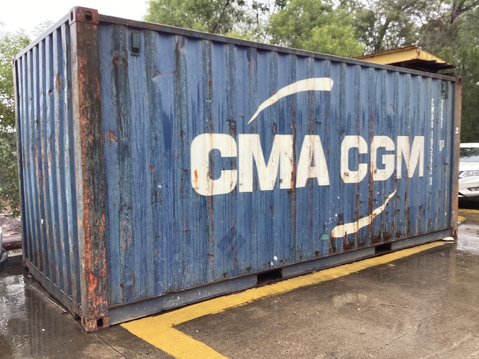 <p>20 Foot Container</p>