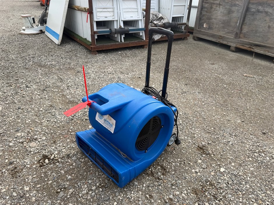 <p>3 Speed Carpet Dryer</p>