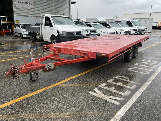 <p>2012 U-TOW Flat Top Trailer</p>