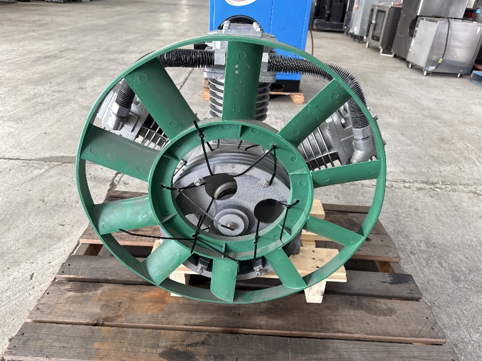 <p>Air compressor pump</p>