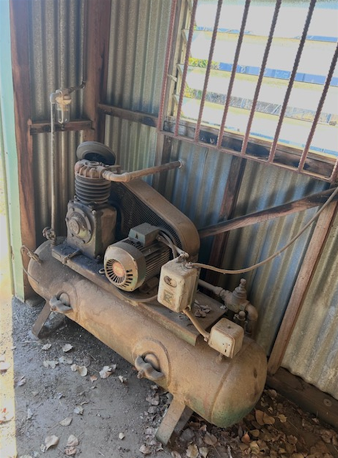 <B>Air Compressor</B>