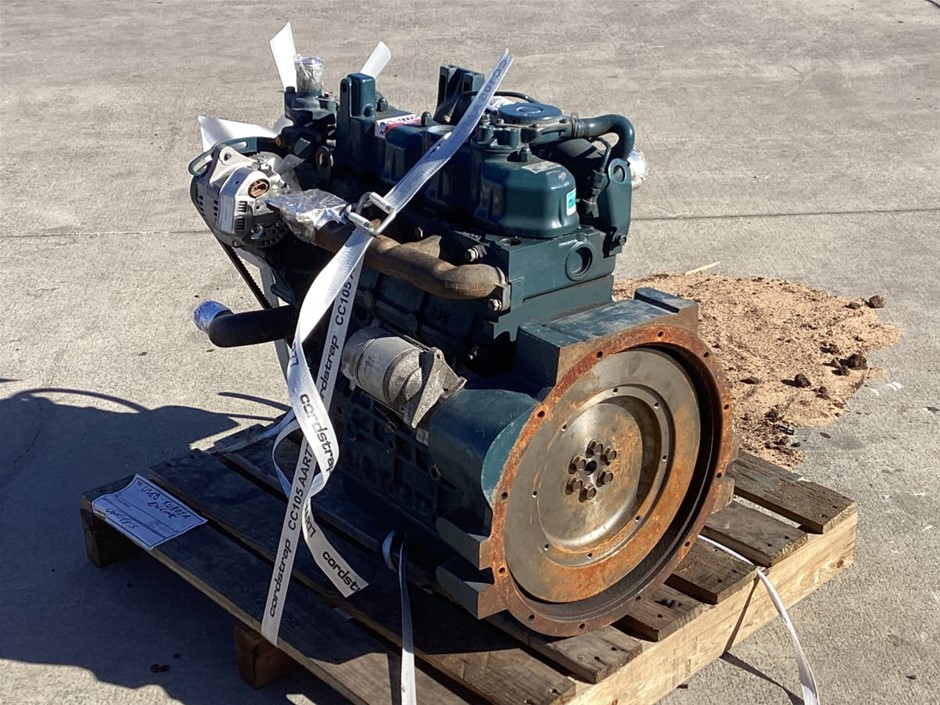 Kubota V2203 4 Cylinder Diesel Egnine
Serial - 7GG7982