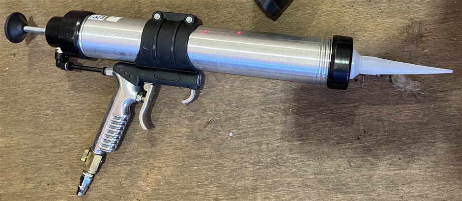 10x Air Caulking Guns & 7x Venturi Fans - Northern Region Toolstore